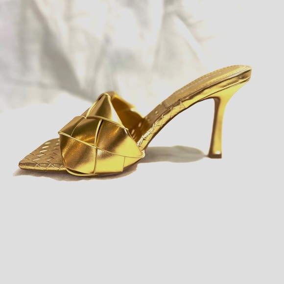 Turntup - Picture 3 of 6